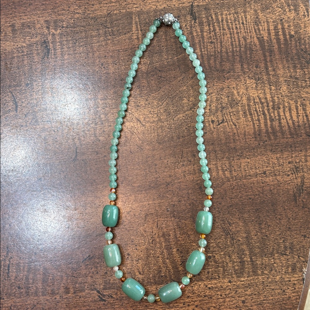 Handmade Jade Green Beaded Necklace with Silver Clasp
